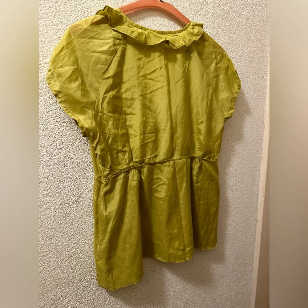 J. Crew Blouse Chartreuse Silk Blend Ruffle B Neck Puff Sleeve Side Zip Size 4